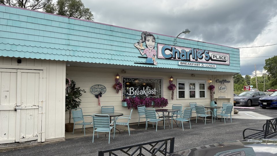 Front view of Charlie's Place on Seneca Turnpike.